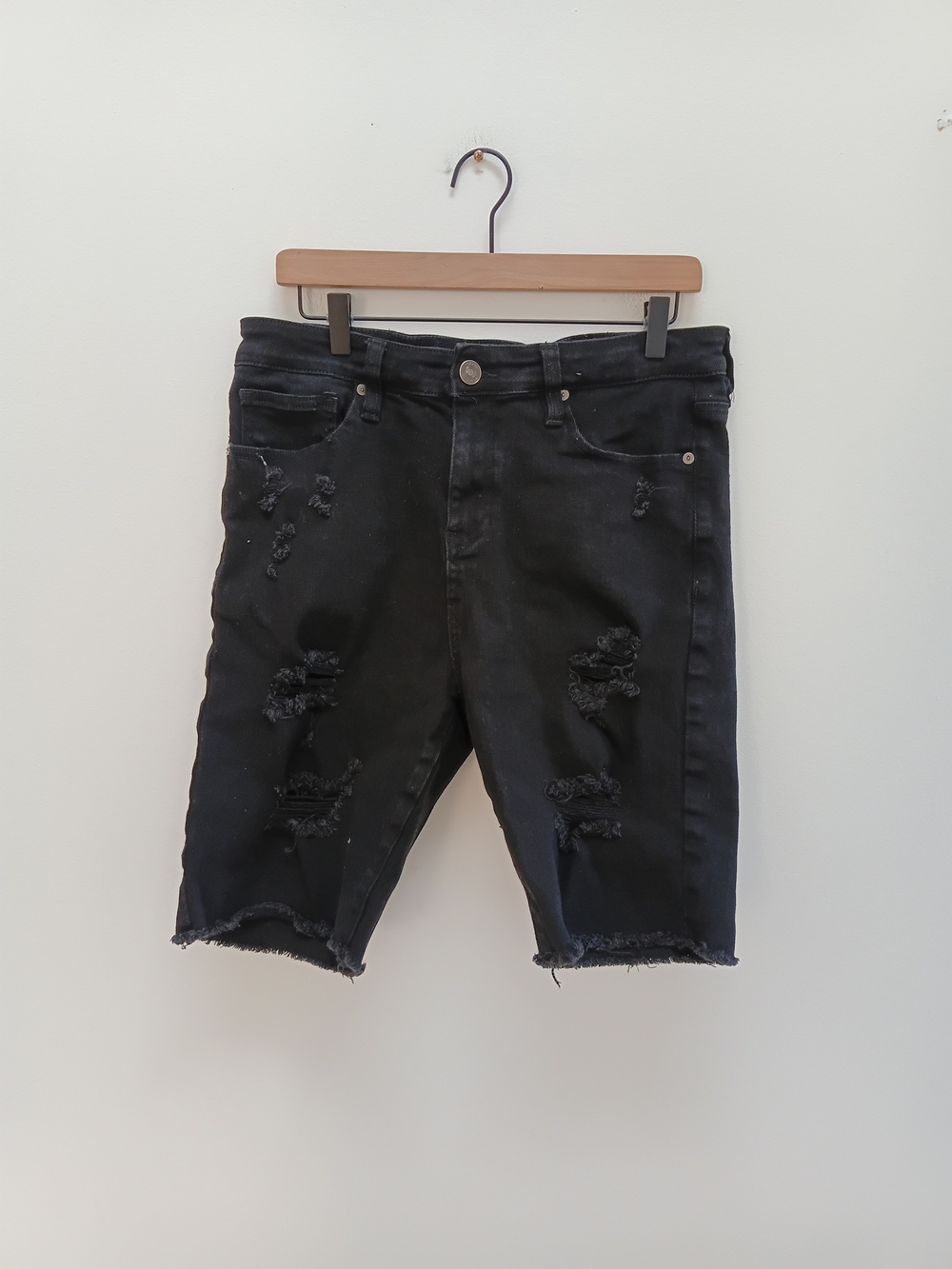 Rue21 Men's Black Distressed Denim Jean Shorts Size 34